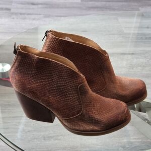 Korks Snake Print Ankle Booties